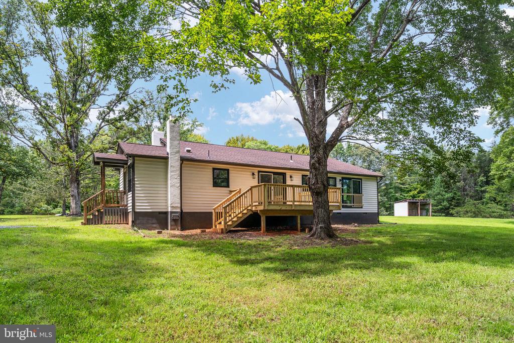20064 MOUNTAIN TRACK ROAD