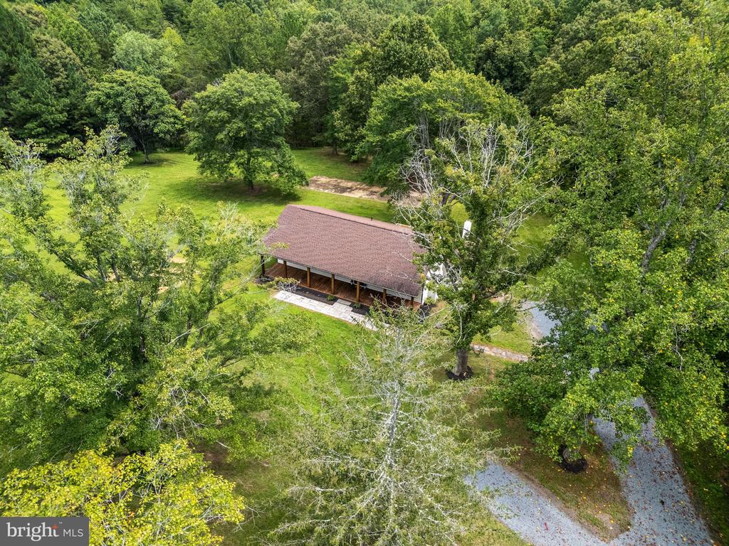 20064 MOUNTAIN TRACK ROAD