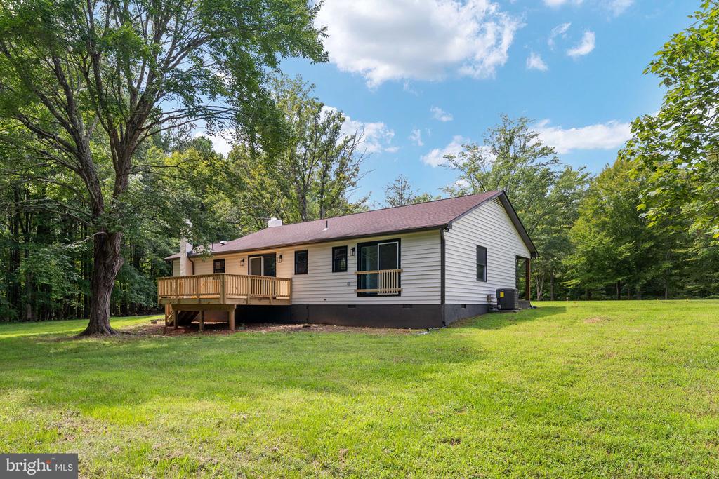 20064 MOUNTAIN TRACK ROAD