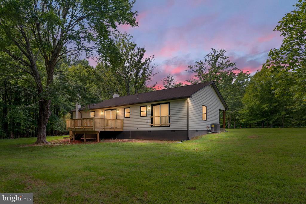 20064 MOUNTAIN TRACK ROAD