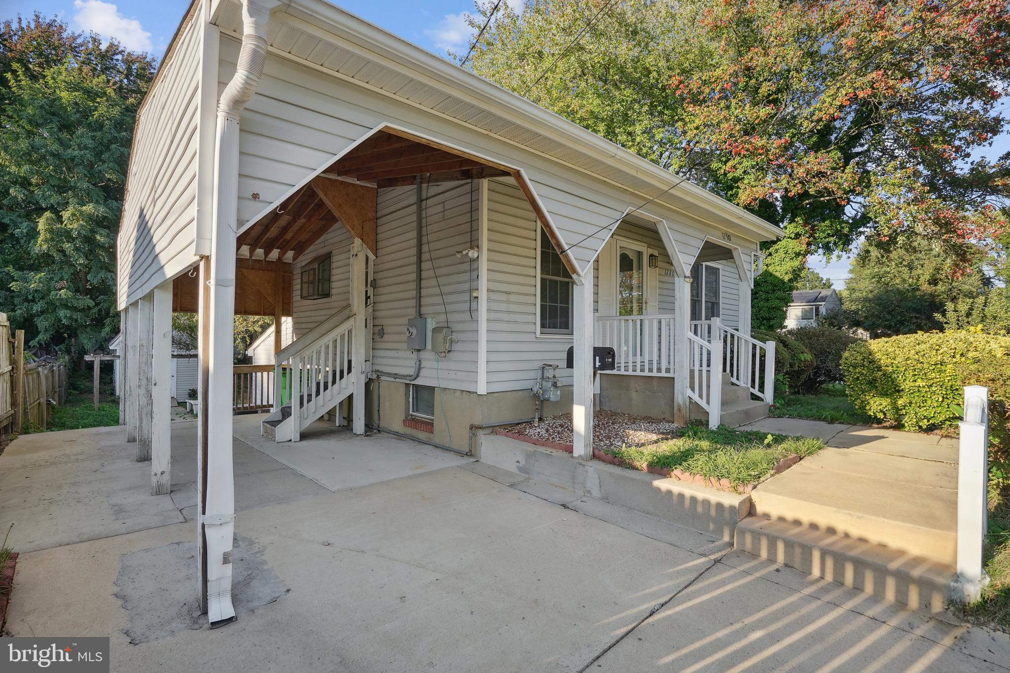 1280 DAWSON COURT