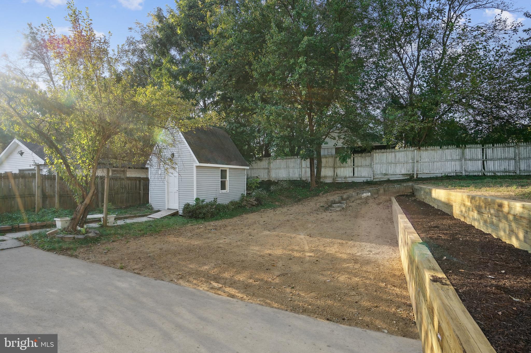 1280 DAWSON COURT