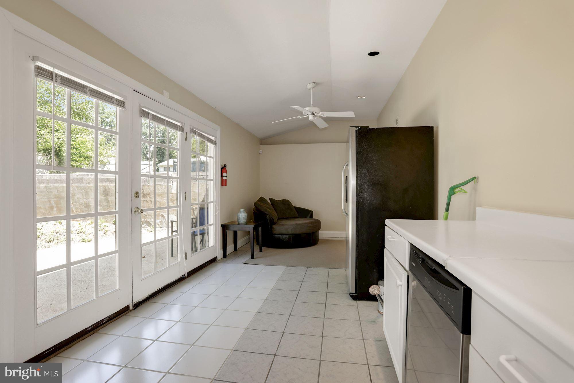 1280 DAWSON COURT