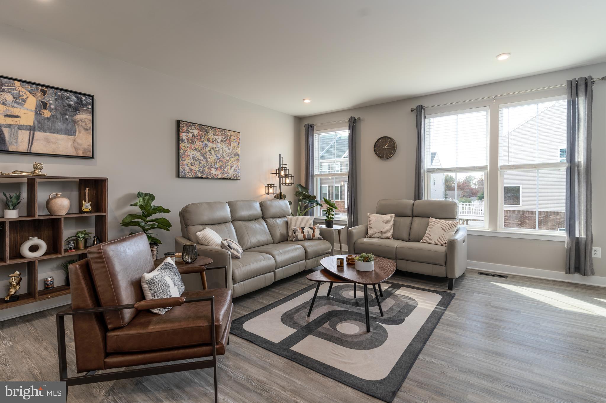 7803 COVE POINT DRIVE