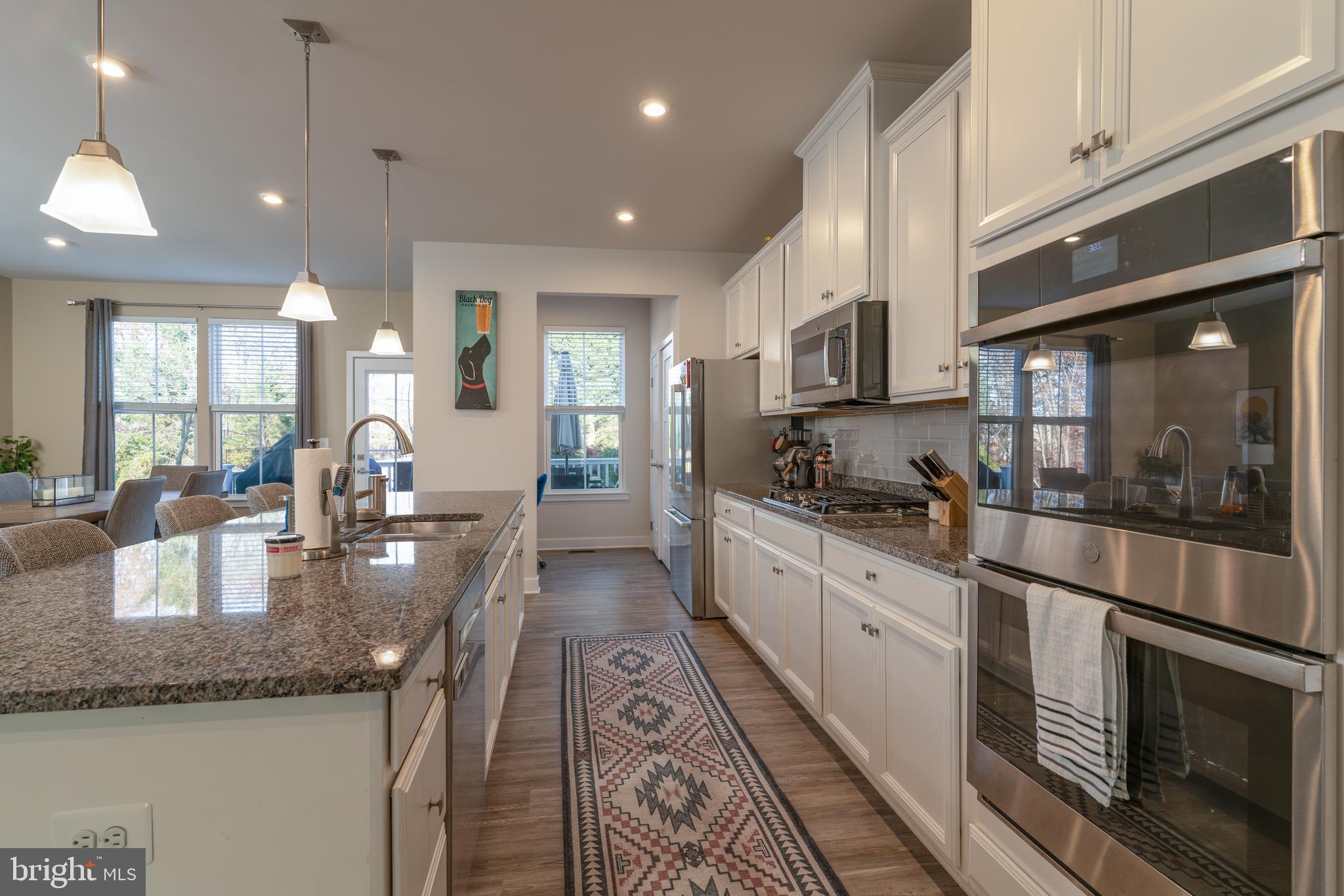 7803 COVE POINT DRIVE