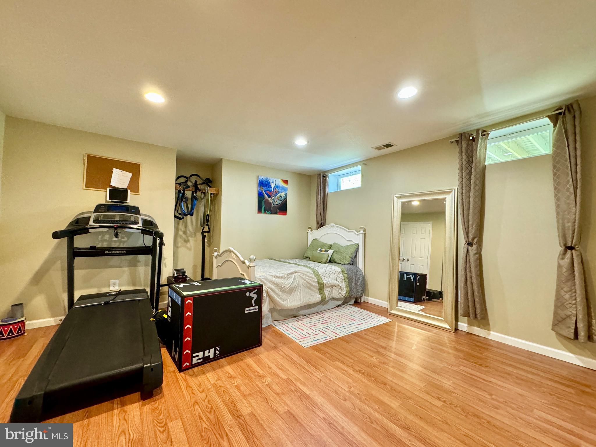 18077 CAMDENHURST DRIVE