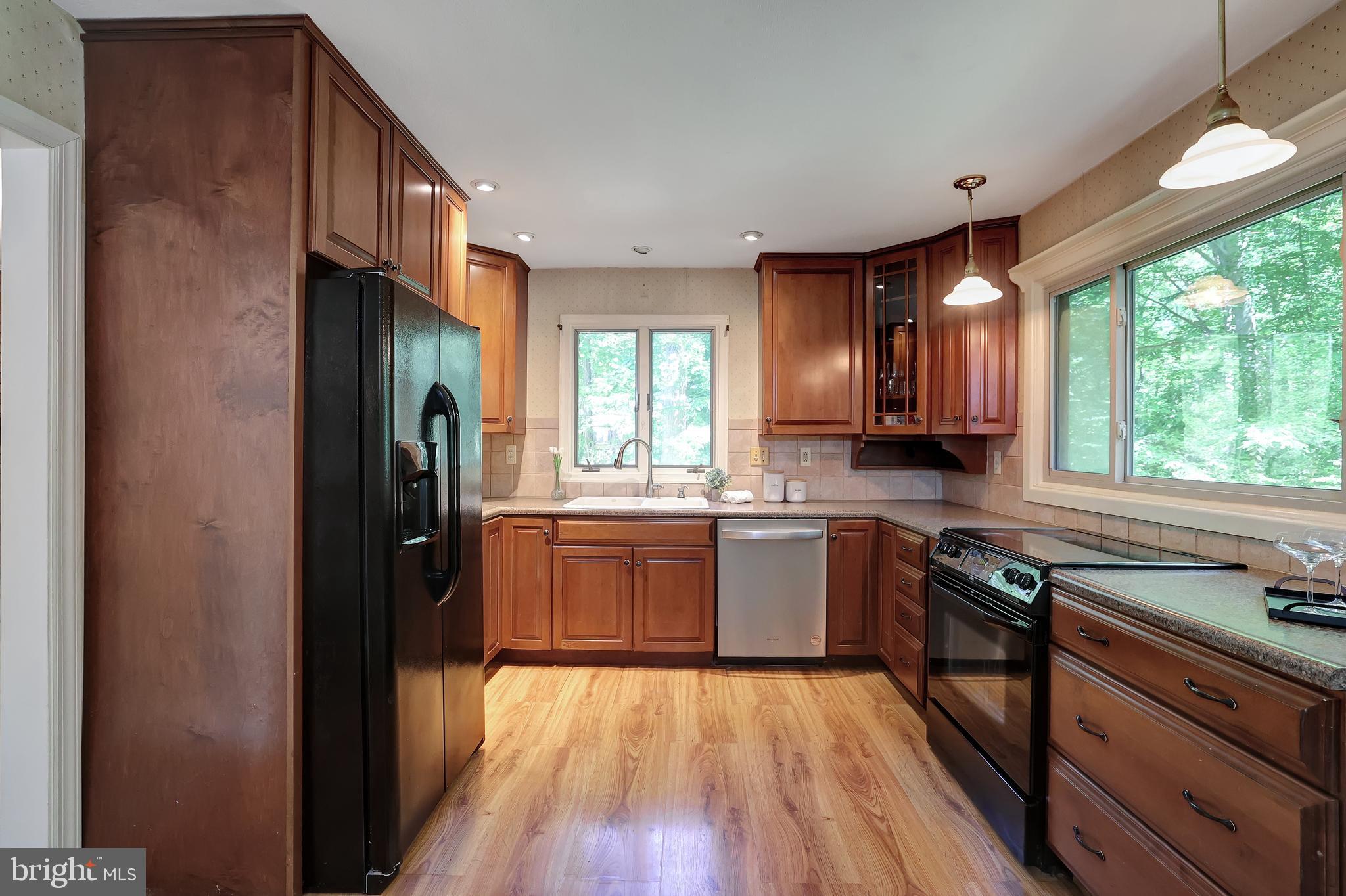 6492 DAVIS FORD ROAD