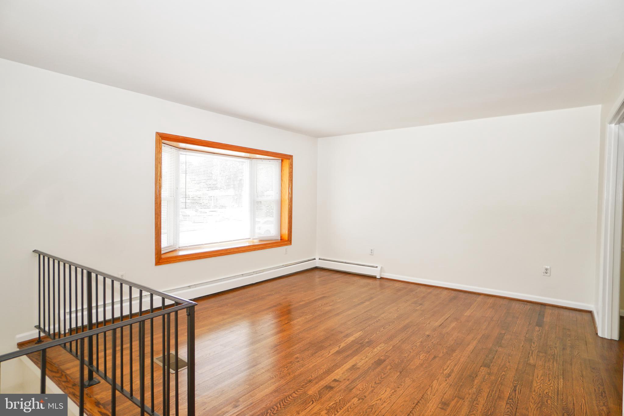 14897 CORDELL AVENUE