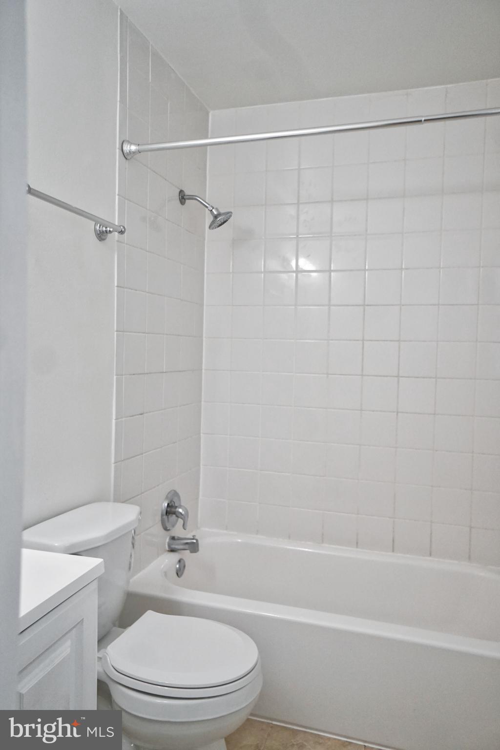 14897 CORDELL AVENUE