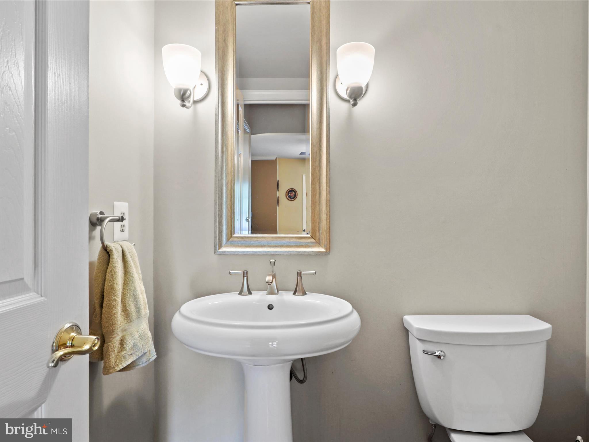 12160 PINENEEDLE COURT