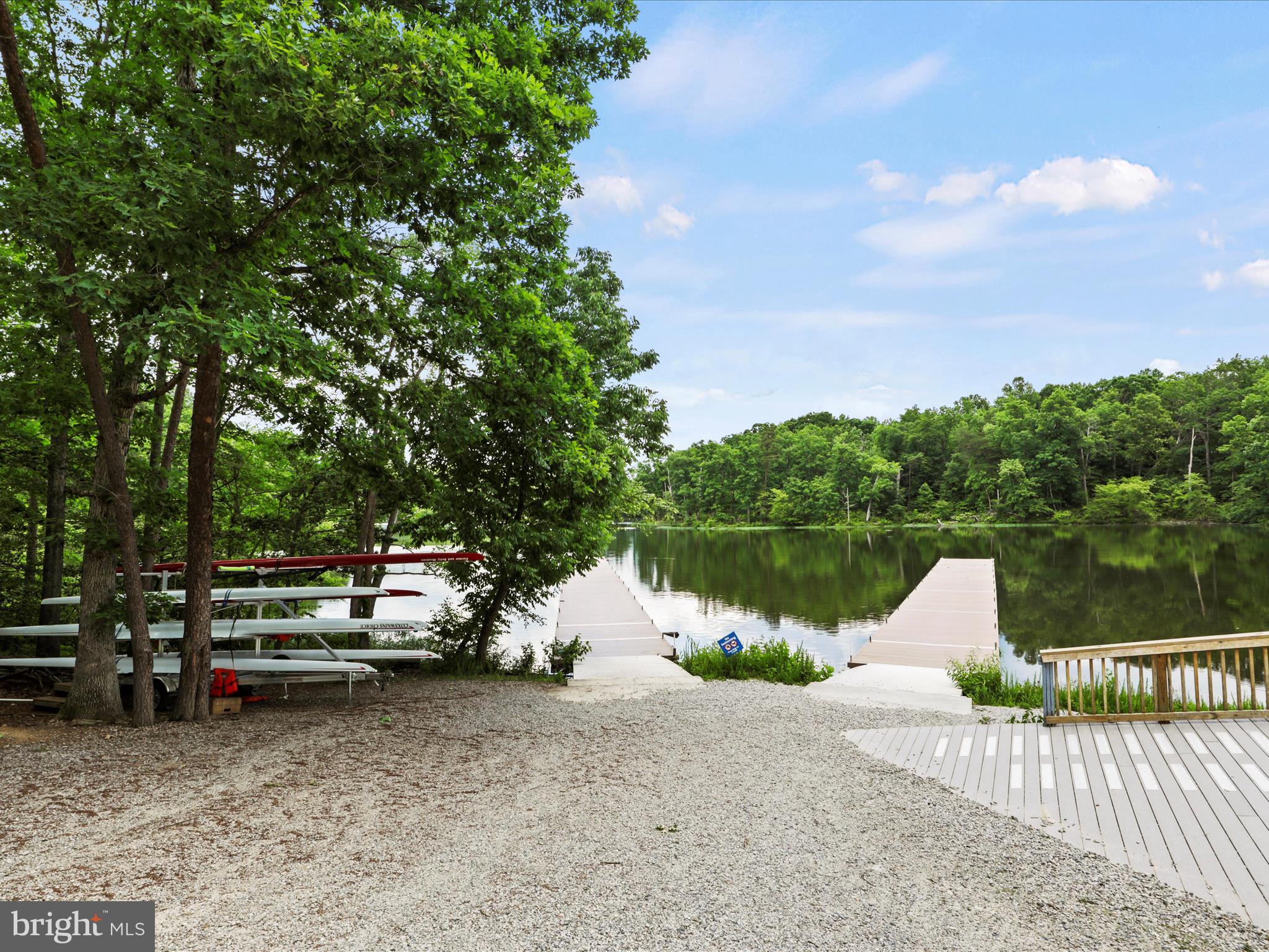 12160 PINENEEDLE COURT