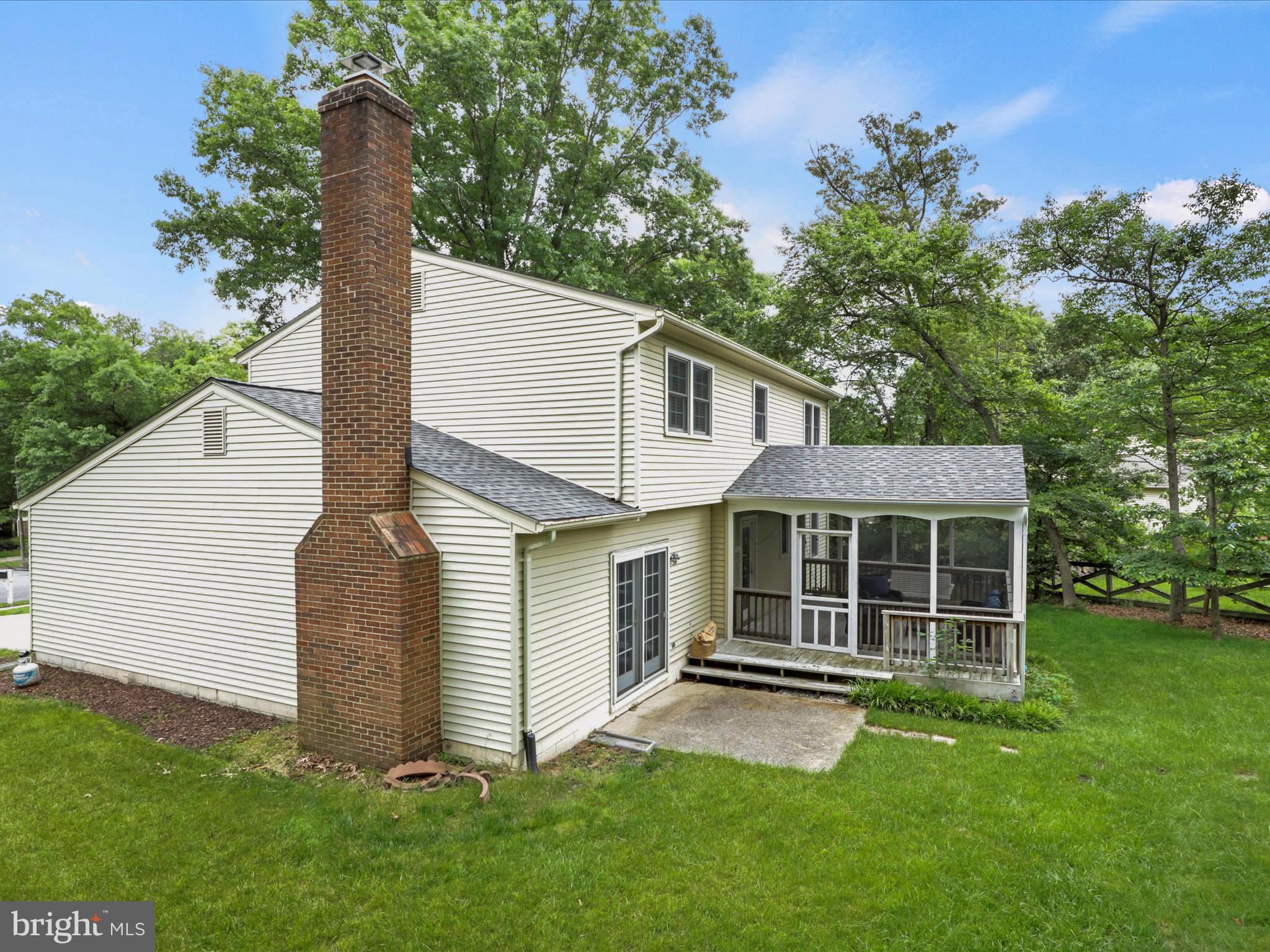 12160 PINENEEDLE COURT