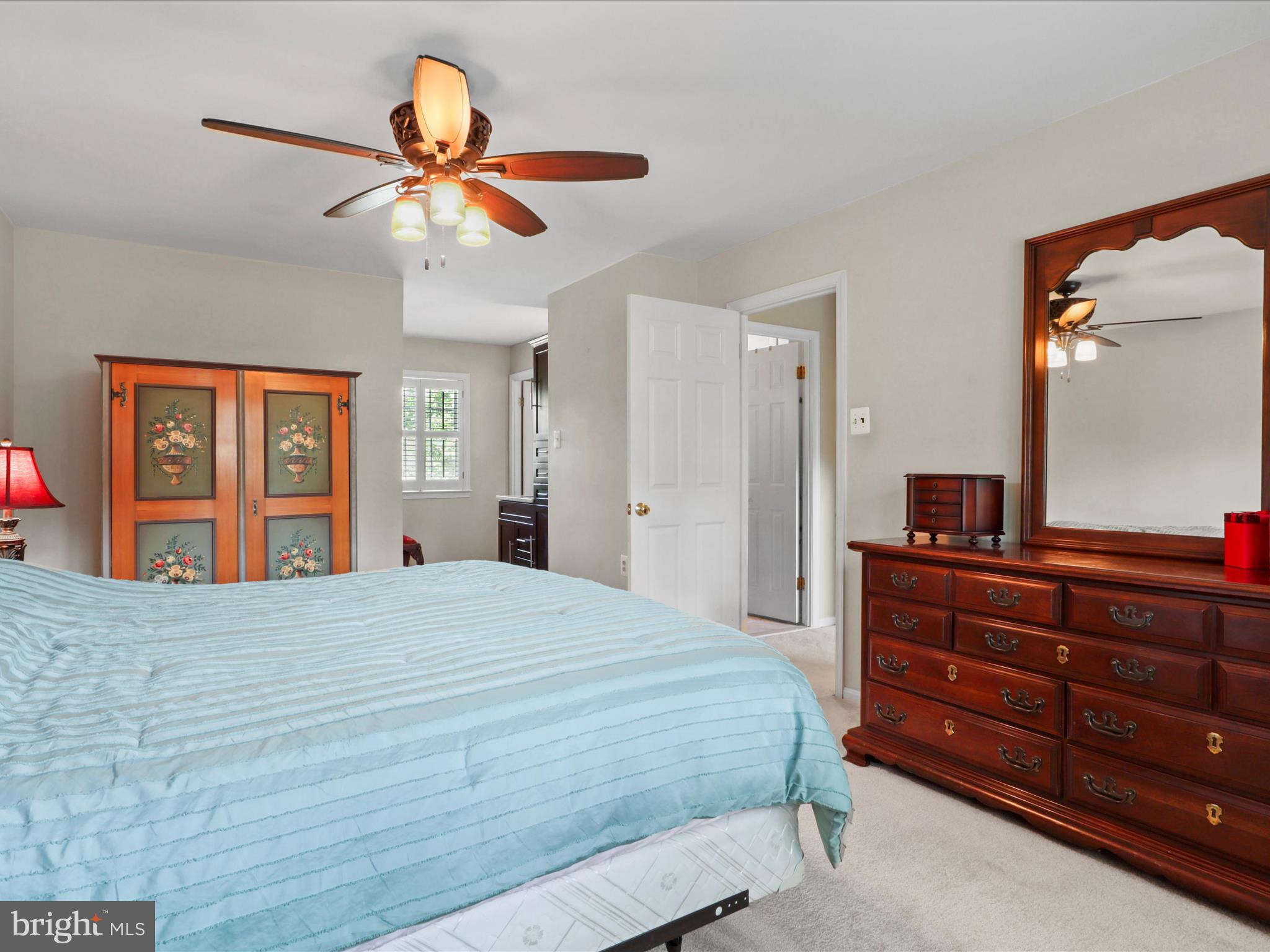 12160 PINENEEDLE COURT