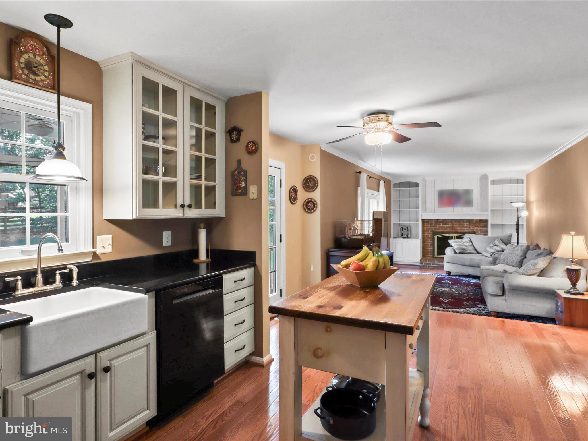 12160 PINENEEDLE COURT