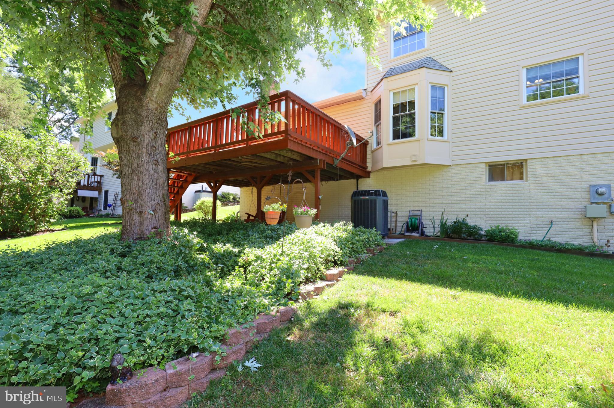 7622 MICHELLE COURT