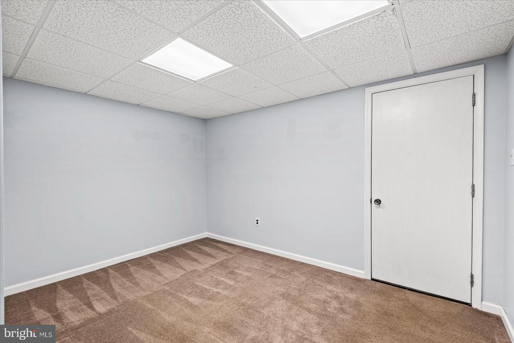 16222 EDGEWOOD DRIVE