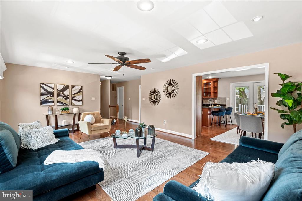 16222 EDGEWOOD DRIVE