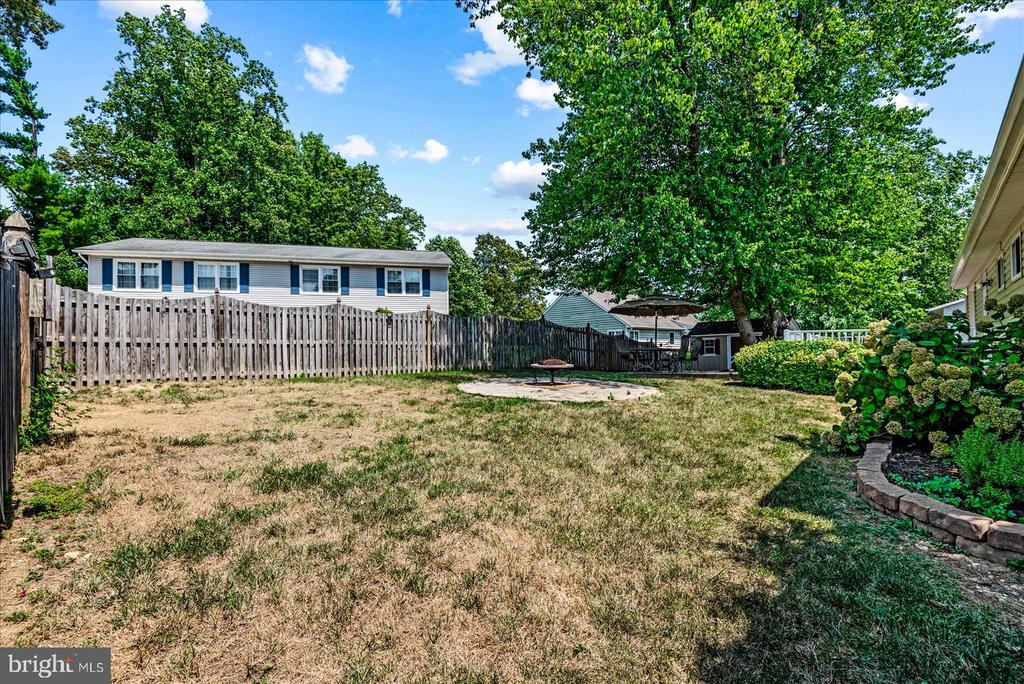 16222 EDGEWOOD DRIVE