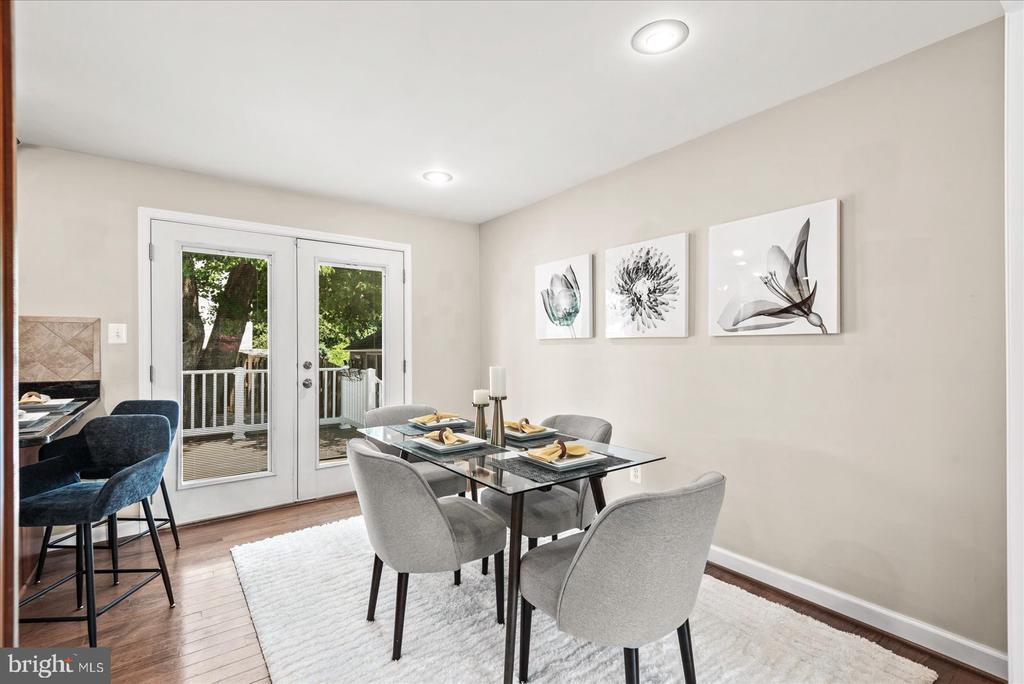 16222 EDGEWOOD DRIVE