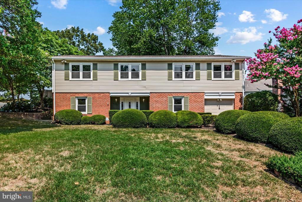 16222 EDGEWOOD DRIVE