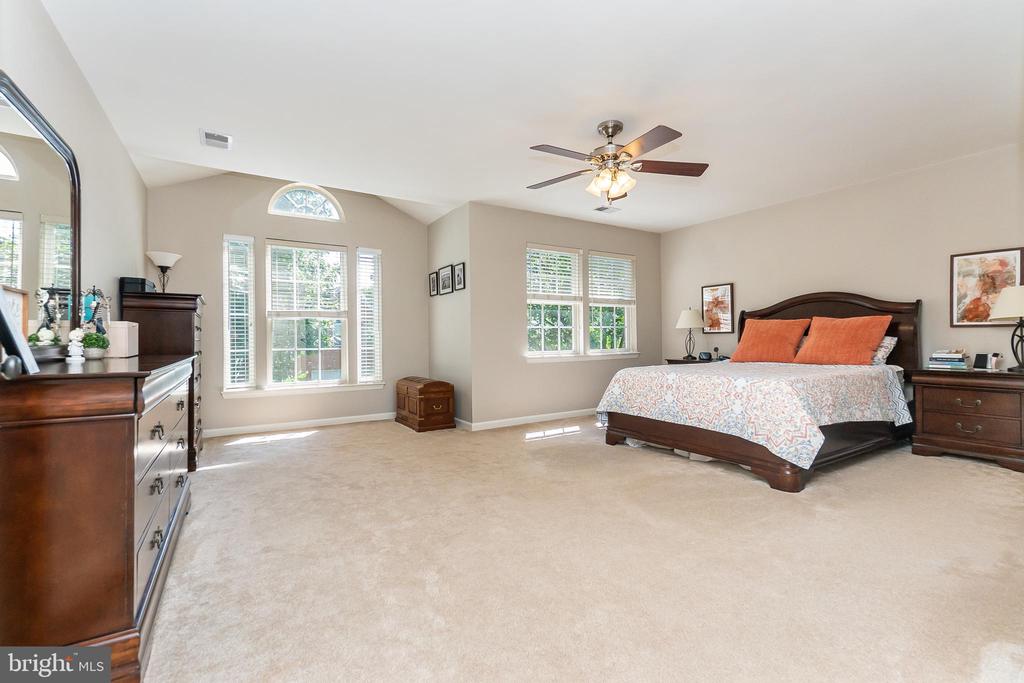 14872 LINKS POND CIRCLE