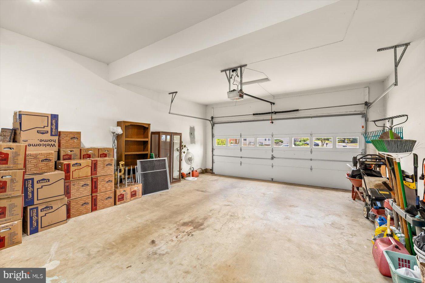 5916 TALMADGE DRIVE