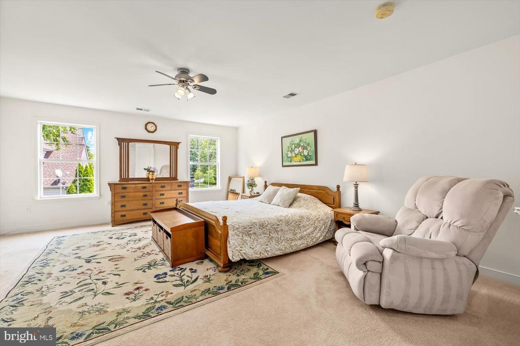 5916 TALMADGE DRIVE