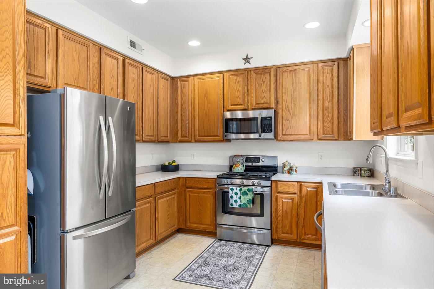 5916 TALMADGE DRIVE