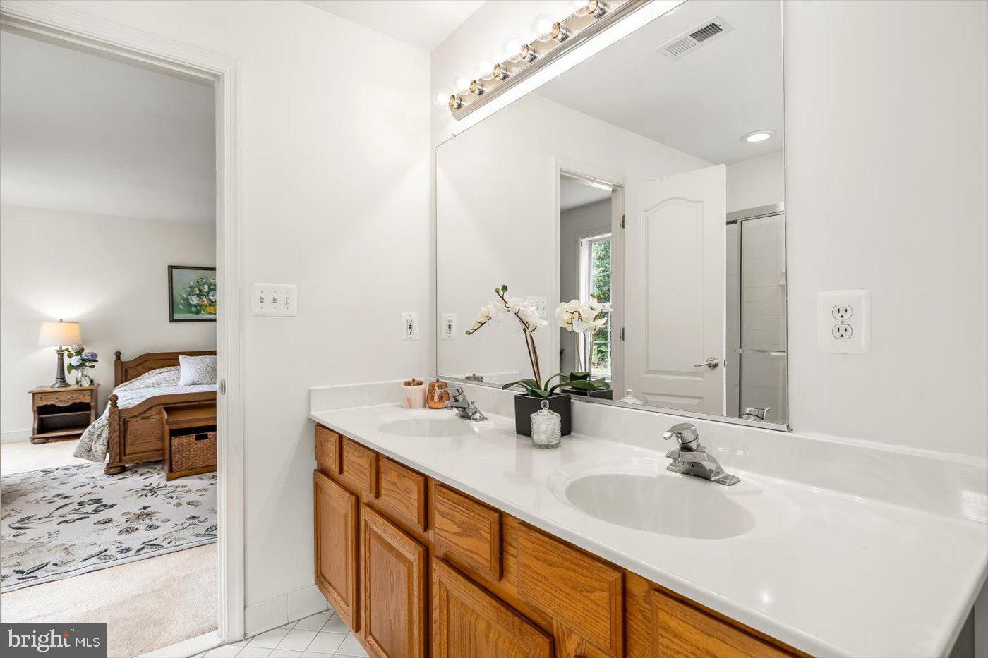 5916 TALMADGE DRIVE