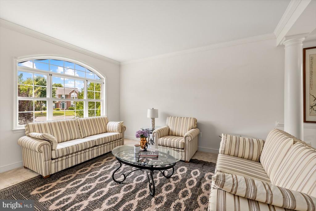 5916 TALMADGE DRIVE