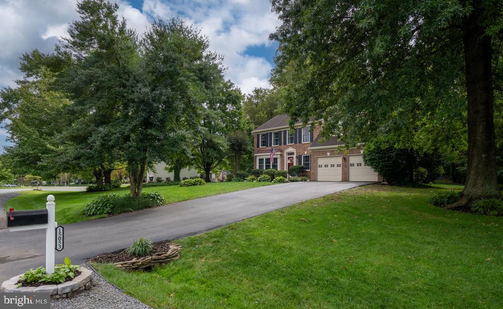 15053 GREENMOUNT DRIVE