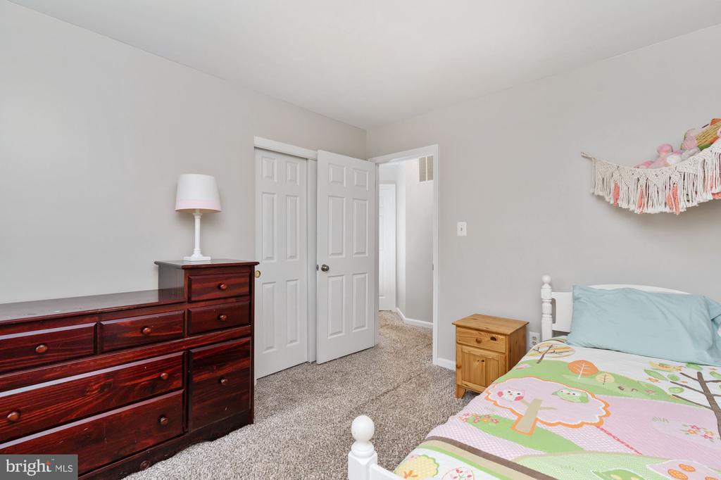 15053 GREENMOUNT DRIVE