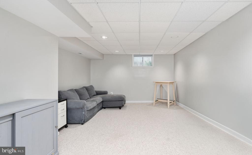 15053 GREENMOUNT DRIVE