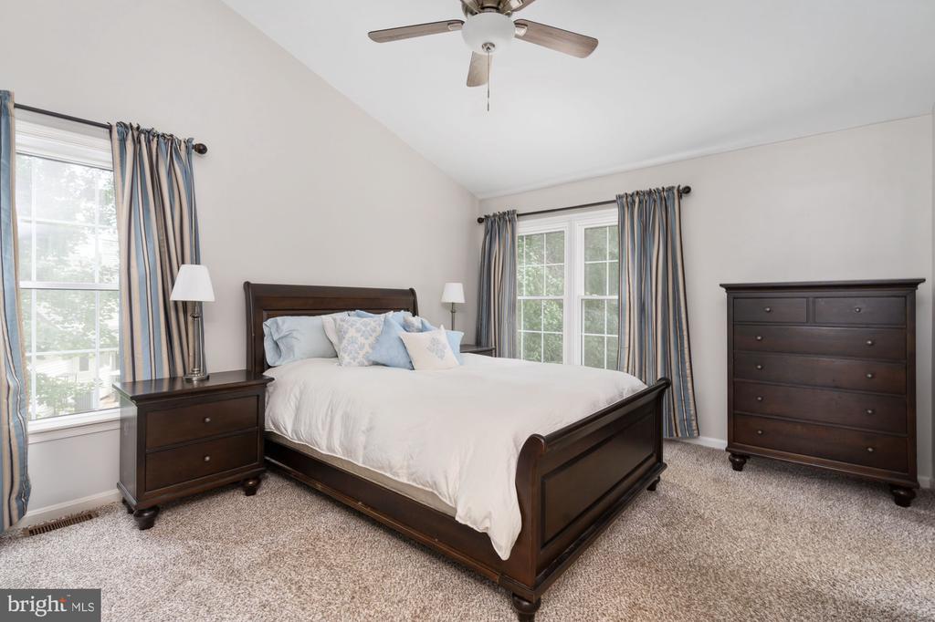 15053 GREENMOUNT DRIVE