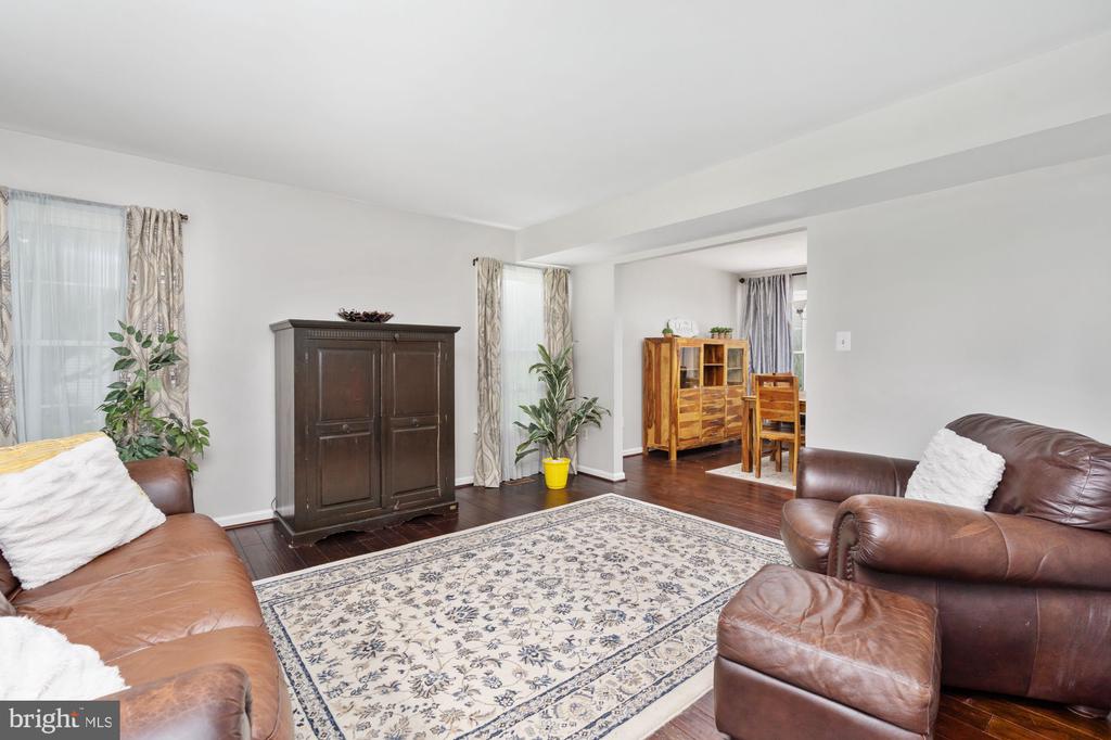 15053 GREENMOUNT DRIVE