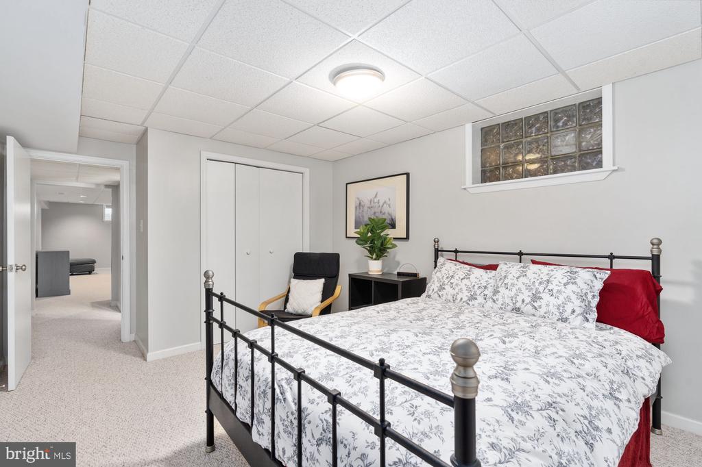 15053 GREENMOUNT DRIVE