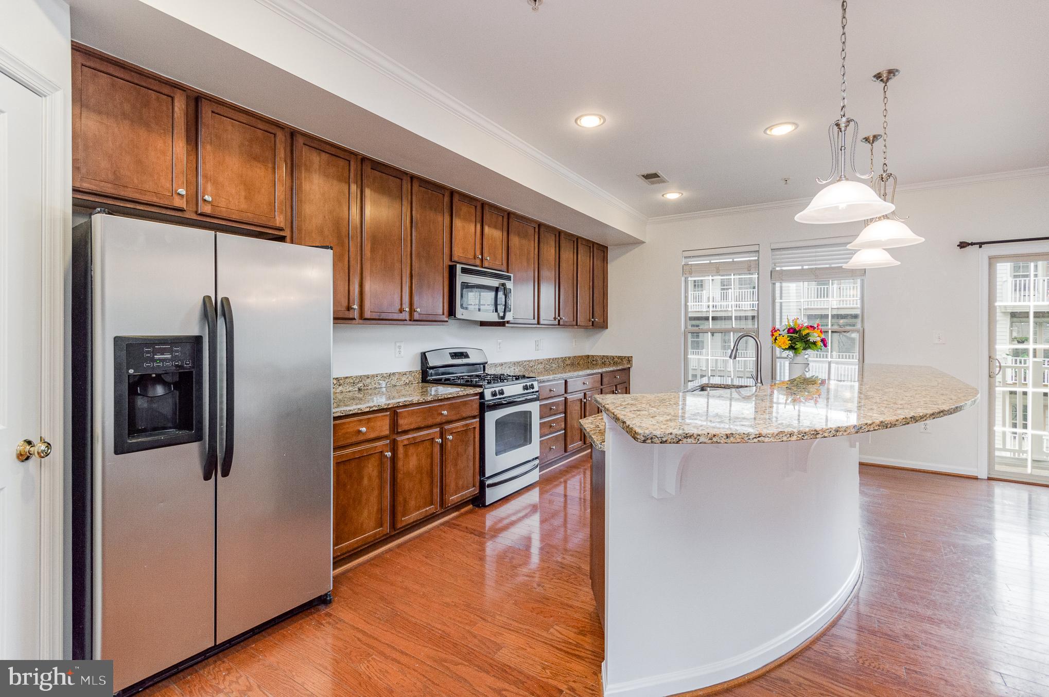 8011 CRESCENT PARK DRIVE 182