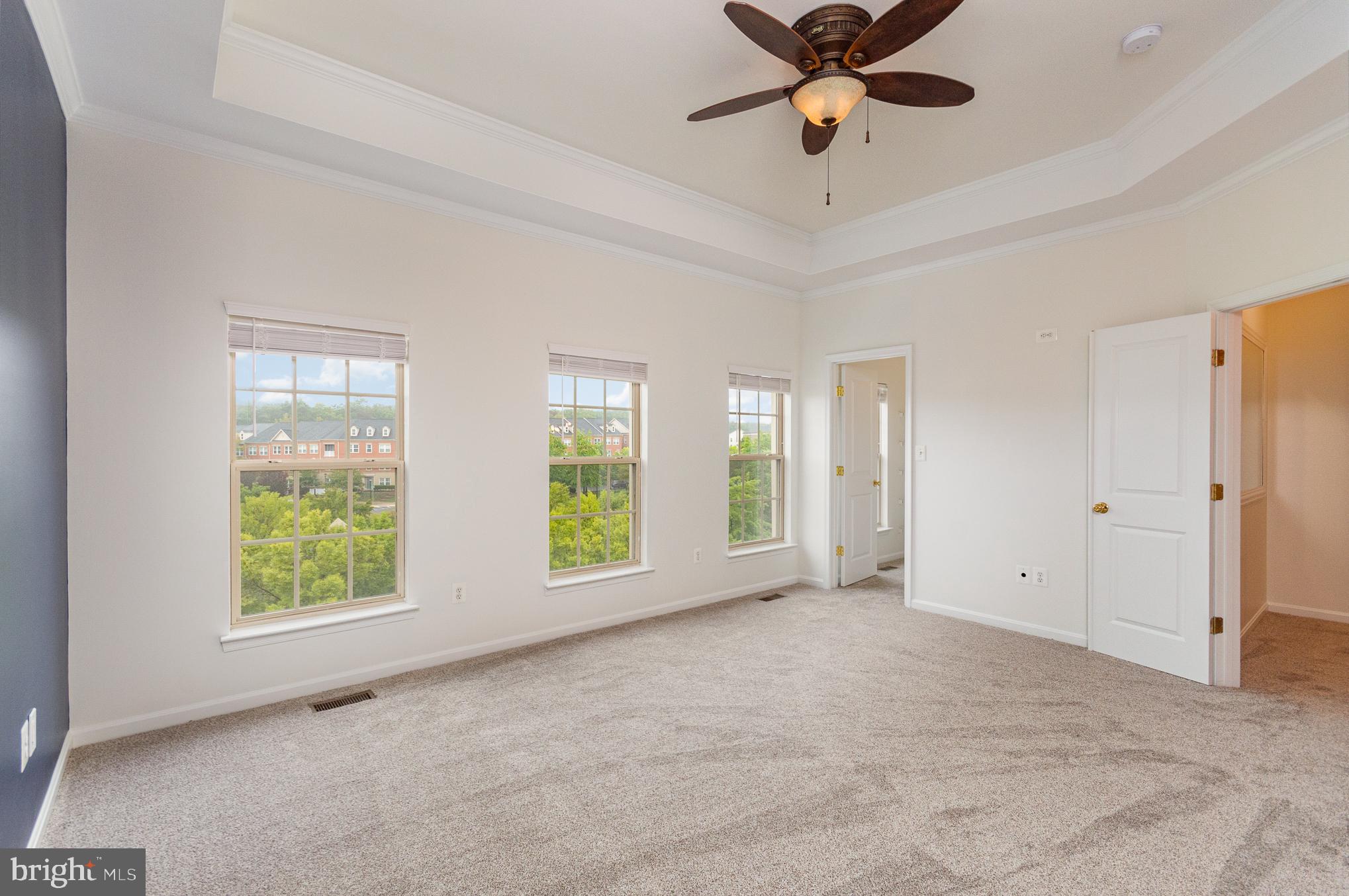 8011 CRESCENT PARK DRIVE 182