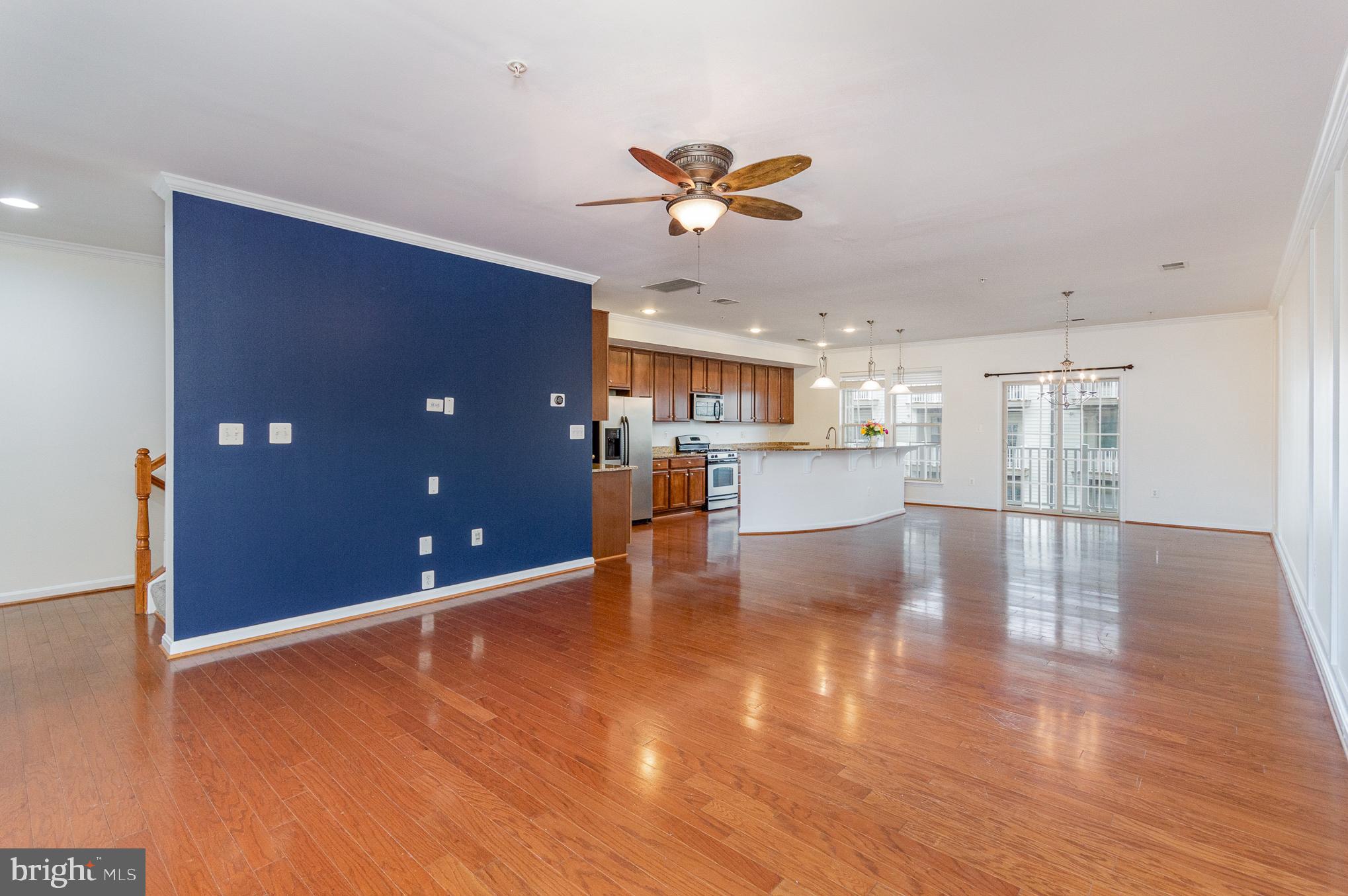 8011 CRESCENT PARK DRIVE 182