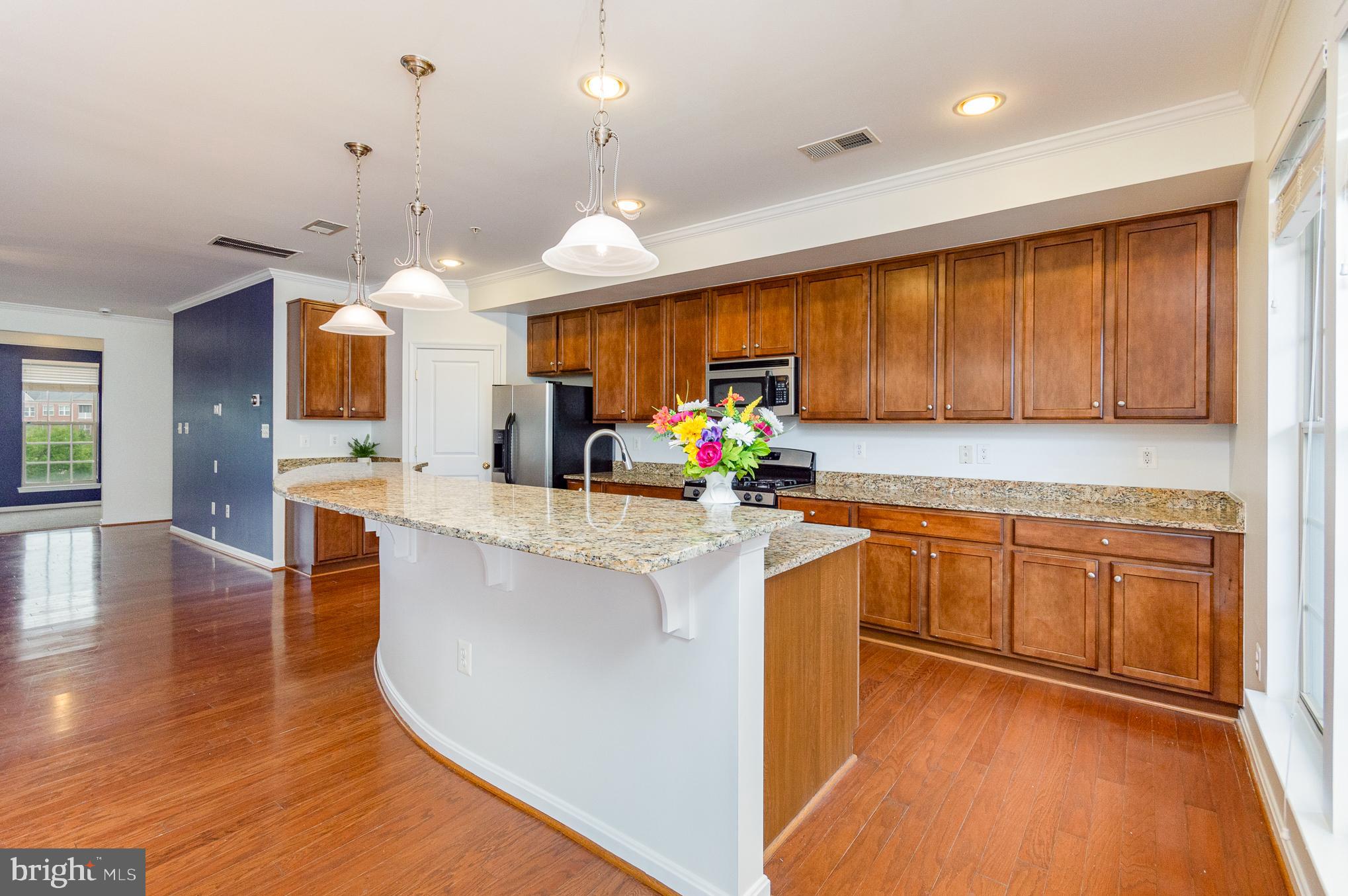 8011 CRESCENT PARK DRIVE 182