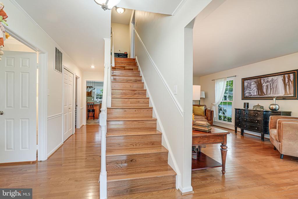 15494 CLIFFVIEW DRIVE