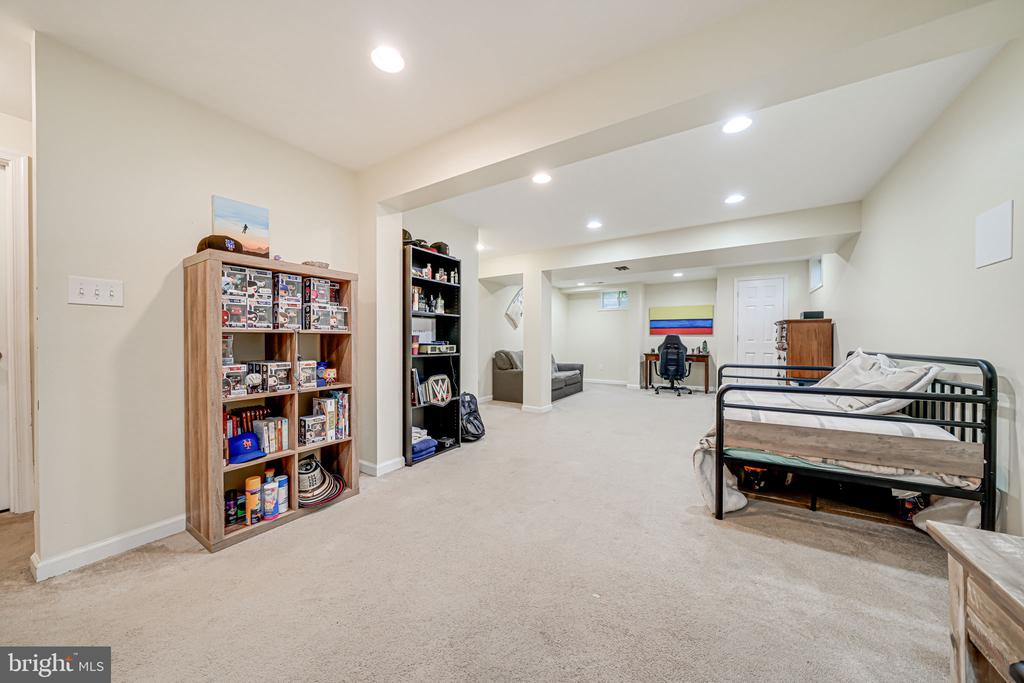 15494 CLIFFVIEW DRIVE