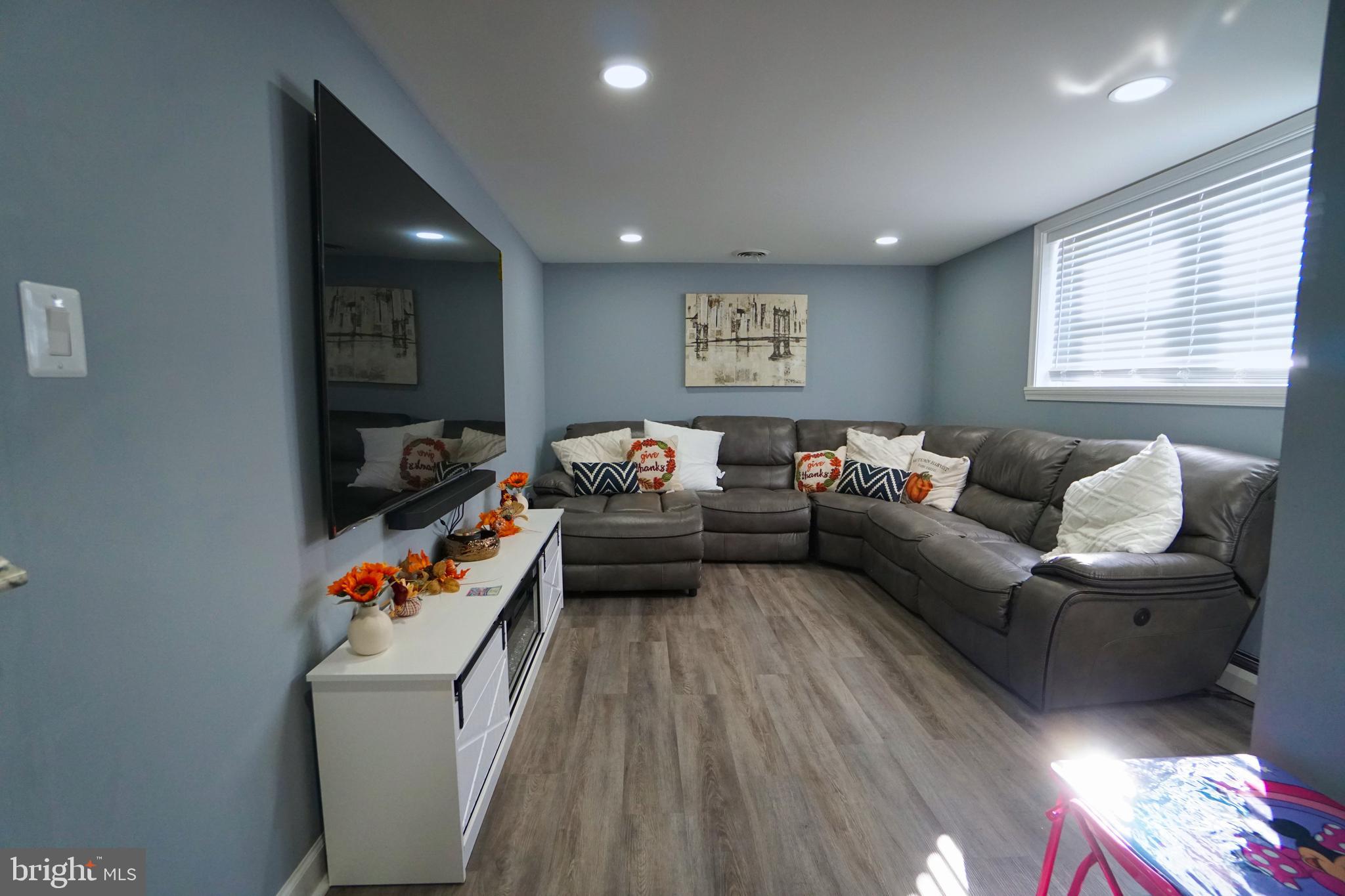 14441 MERIDIAN DRIVE