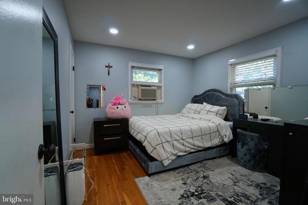 14441 MERIDIAN DRIVE