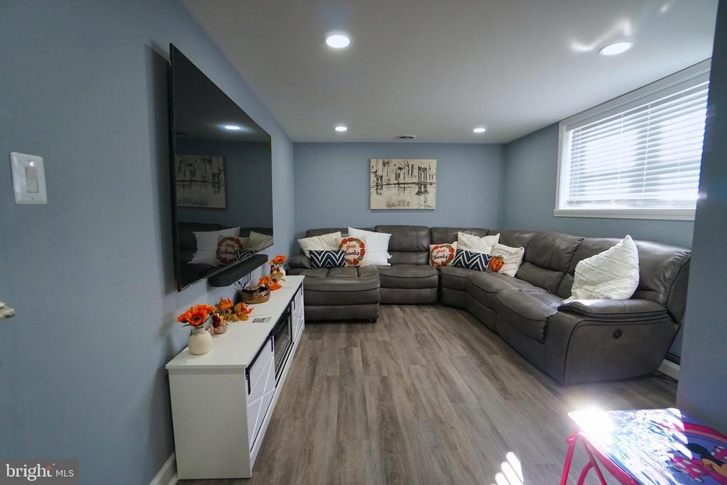 14441 MERIDIAN DRIVE