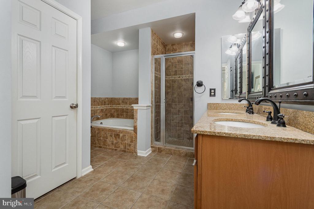 2696 SHEFFIELD HILL WAY 224