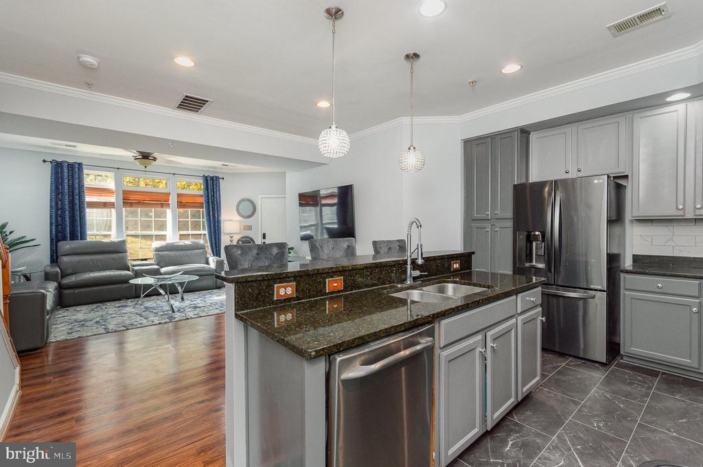 2696 SHEFFIELD HILL WAY 224