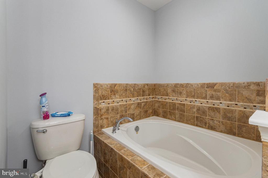 2696 SHEFFIELD HILL WAY 224