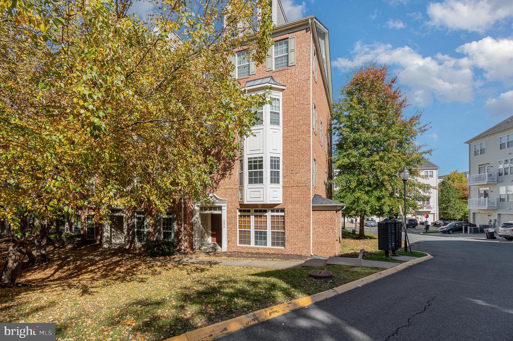 2696 SHEFFIELD HILL WAY 224