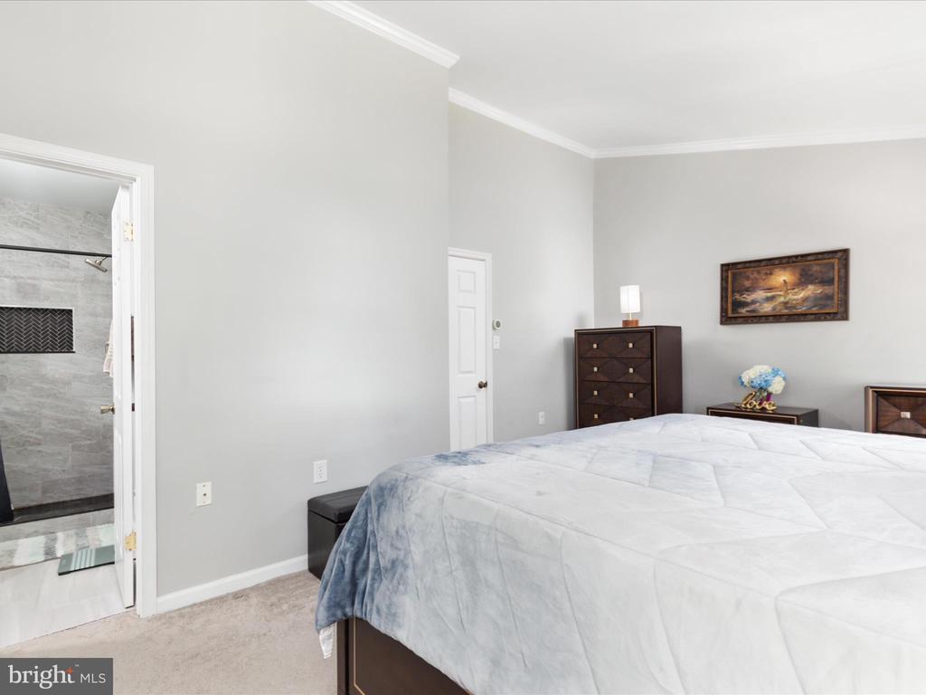 10910 MISSION RIDGE DRIVE